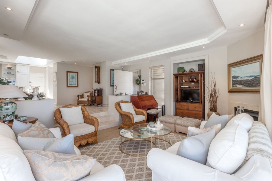 To Let 4 Bedroom Property for Rent in Camps Bay Western Cape